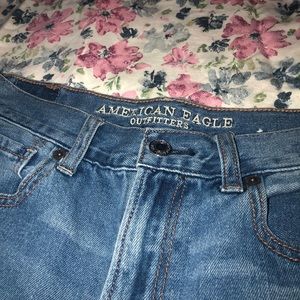 American Eagle Mom Jeans